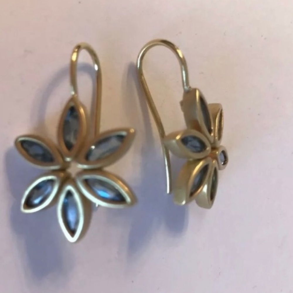 Slane 18k Sapphire Daisy Earrings Large Size - Picture 3 of 7